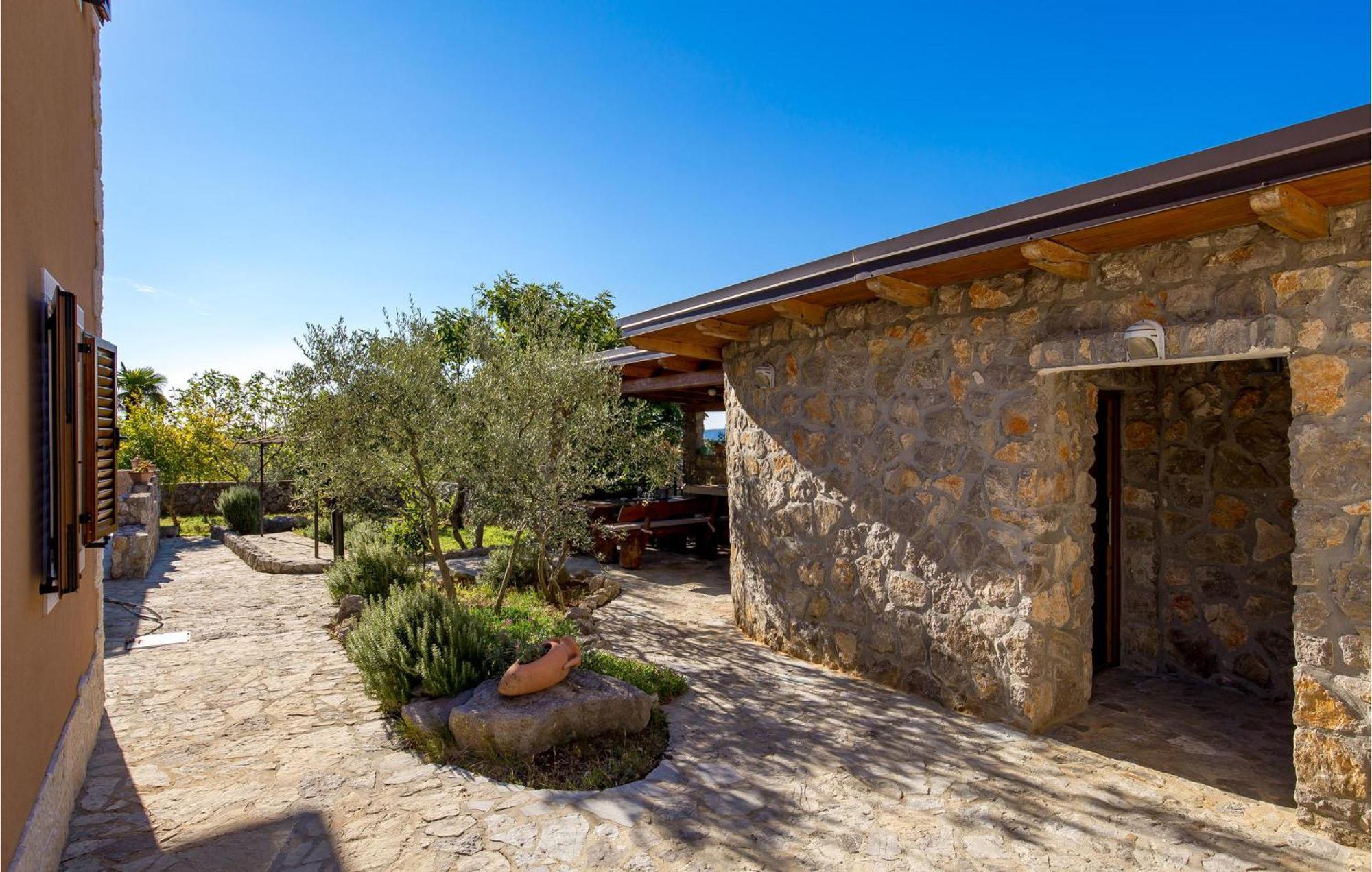 Gorgeous Home In Zgaljici With Sauna 外观 照片